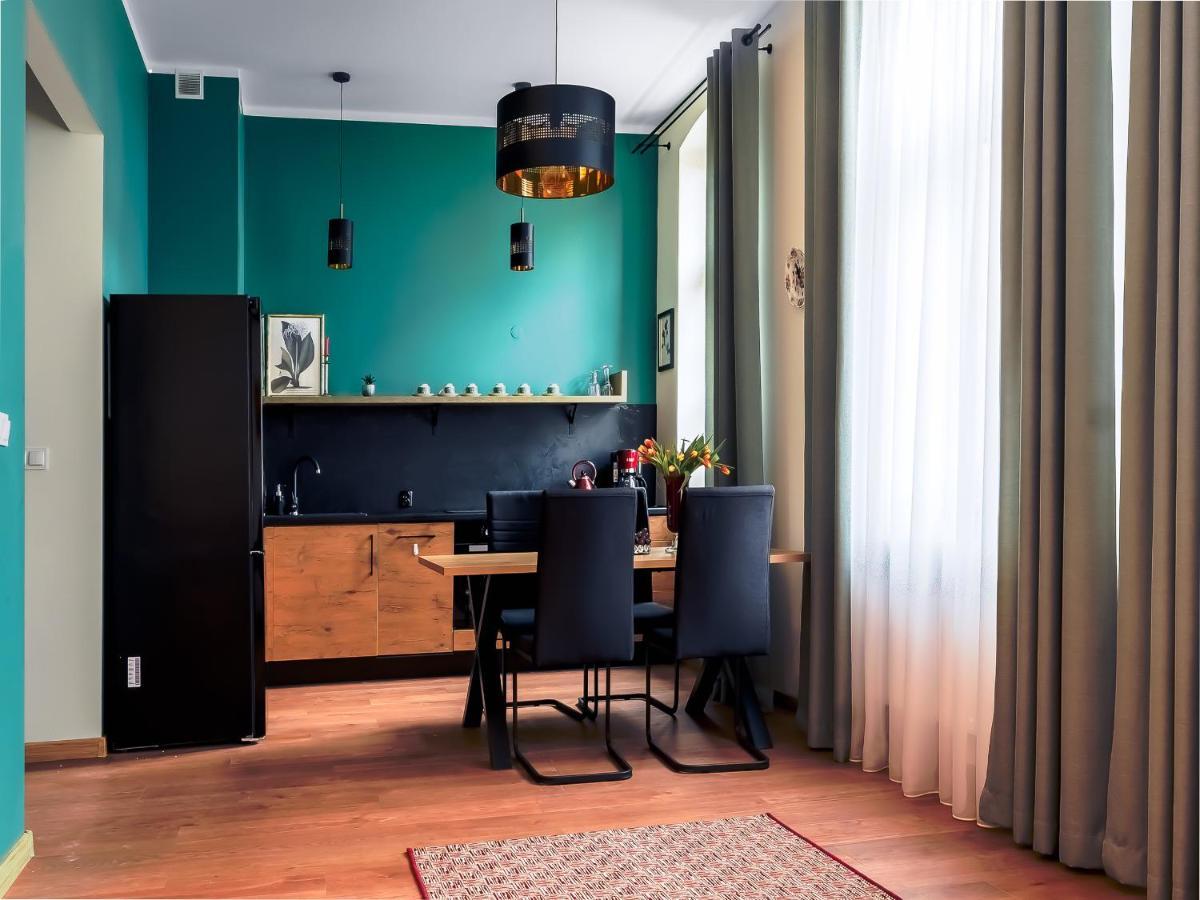 Apartament Inspirujacy - Z Prywatnym Monitorowanym Parkingiem - 4 Osobowy - Space Apart Jelenia Góra Exteriör bild