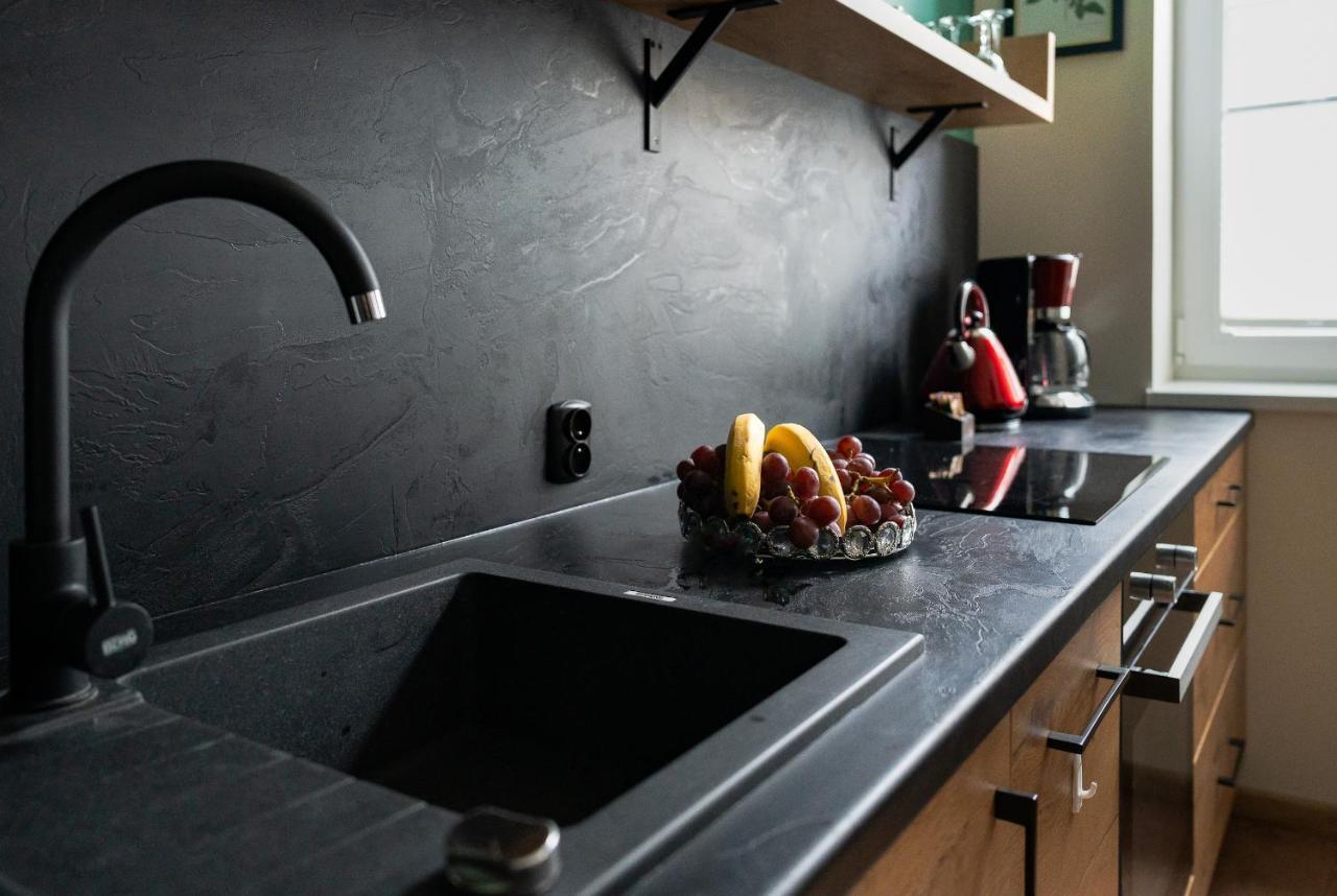 Apartament Inspirujacy - Z Prywatnym Monitorowanym Parkingiem - 4 Osobowy - Space Apart Jelenia Góra Exteriör bild